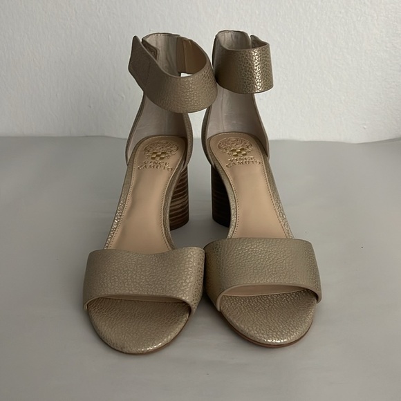 Vince Camuto Jacon Leather Champagne Metallic Ankle Strap Sandals Size 9 New - Picture 3 of 7